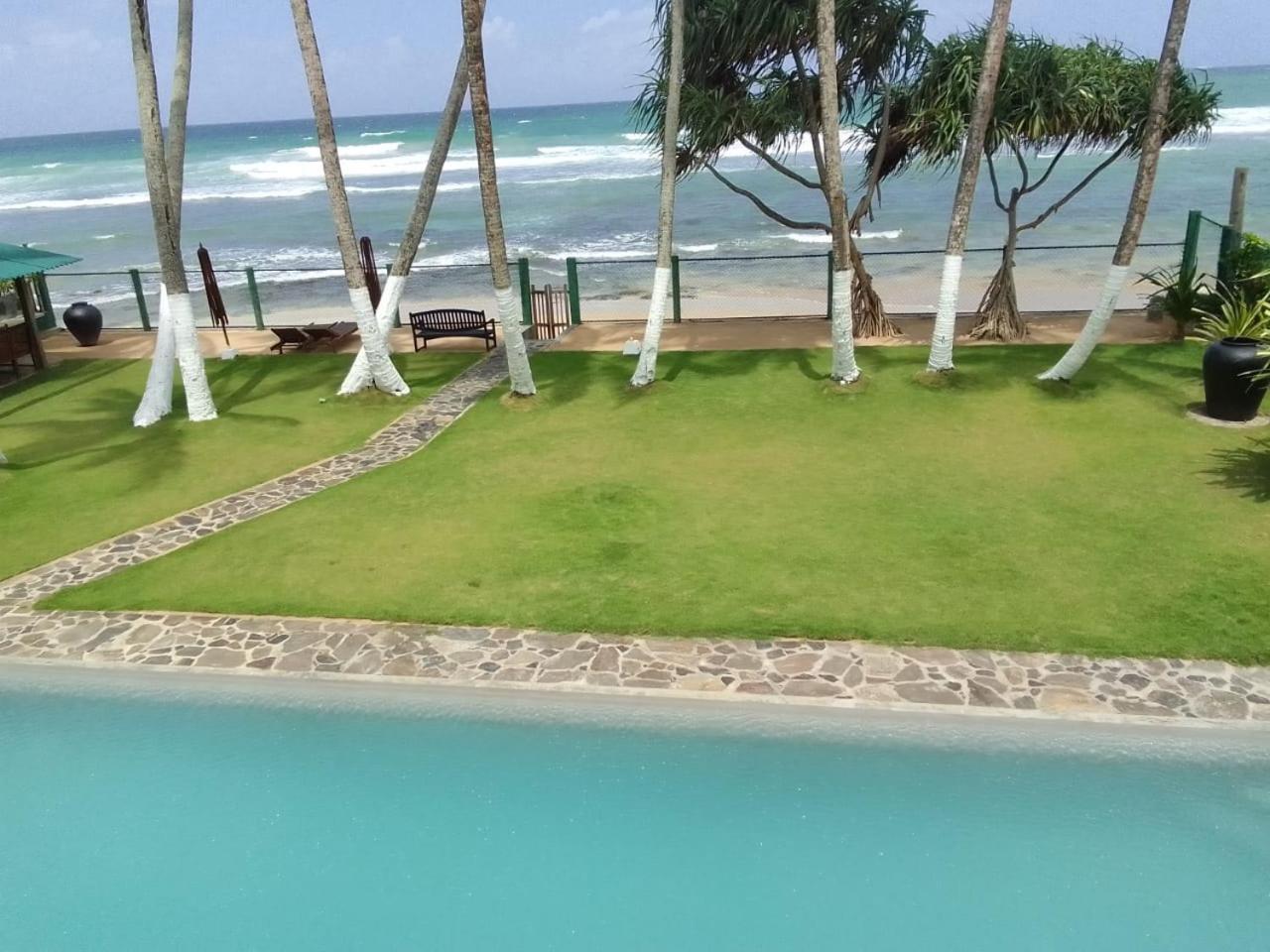 Shavara Beach Ahangama Eksteriør billede